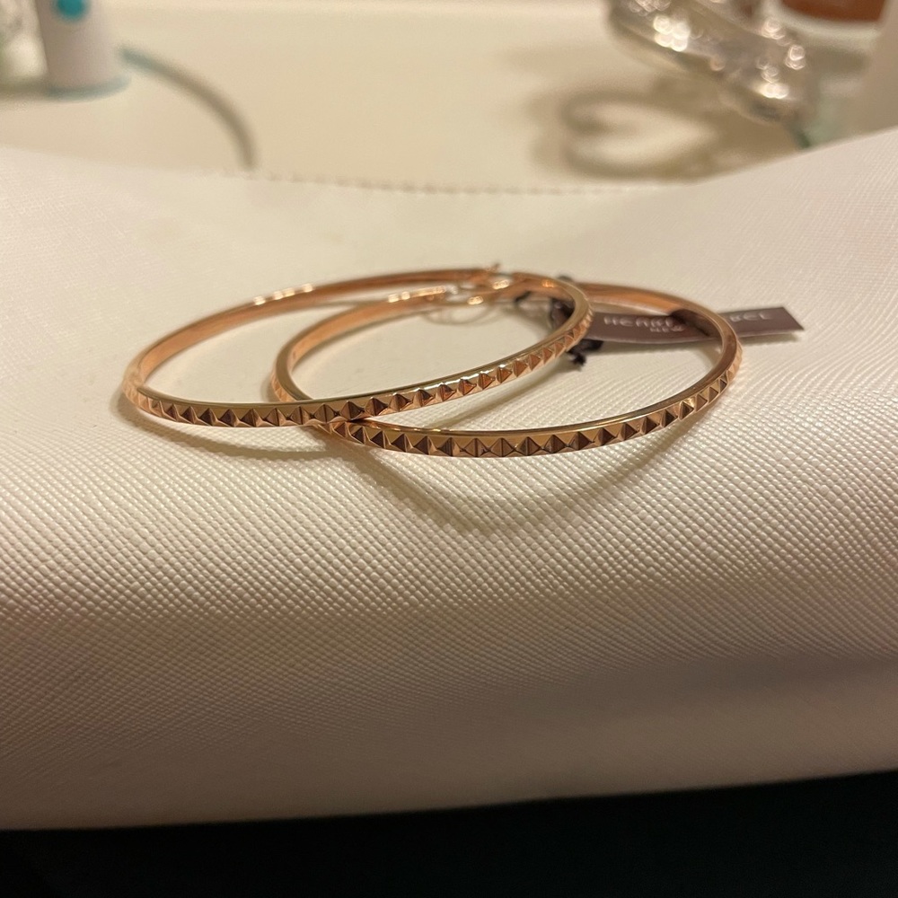 Henri BendelHoop Earrings